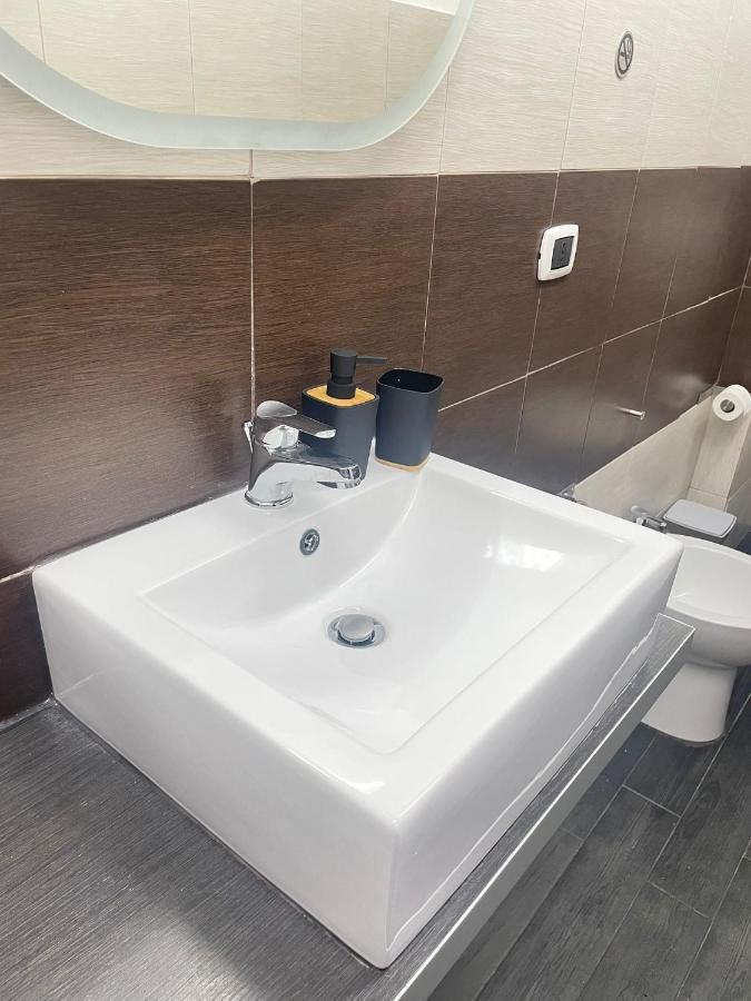 Show House 토리노 외부 사진