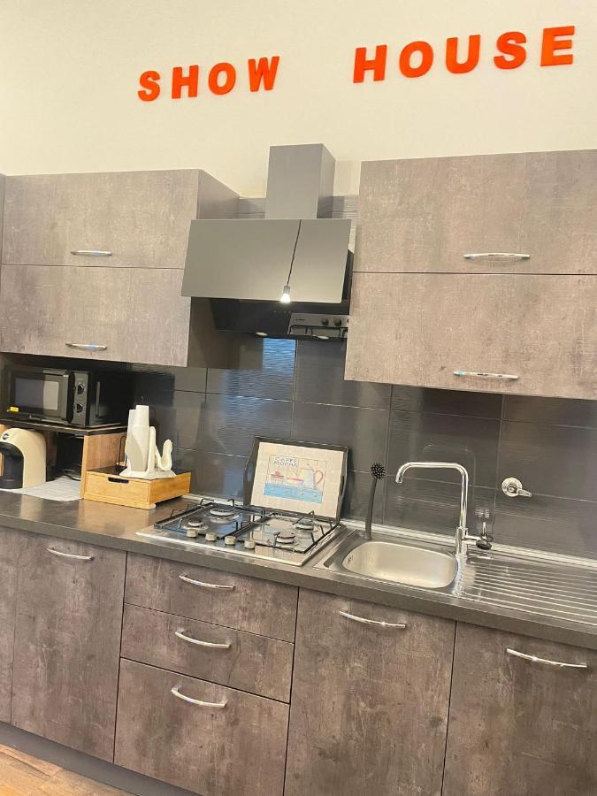 Show House 토리노 외부 사진